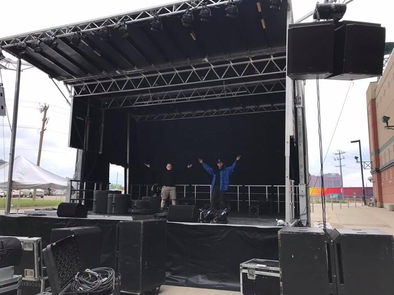 Staging & Accessories